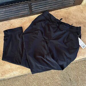 Workout casual cropped cuffed pants Cute Details NEW